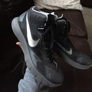 Woman’s Nike Lunar Hyperquickness Basketball Shoes